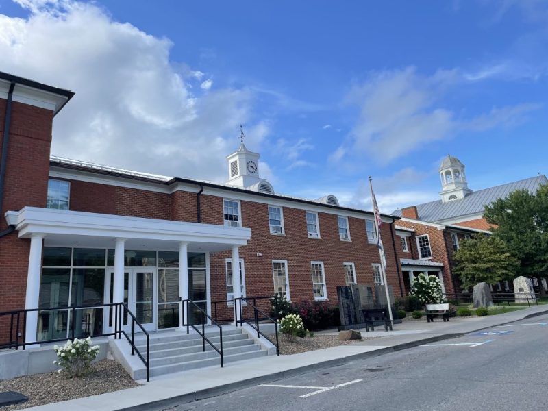 greenbrier courthouse side