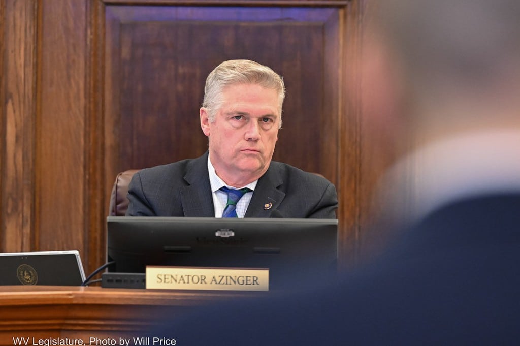 The current image has no alternative text. The file name is: 17_230_8048735_1334744305_5.jpg