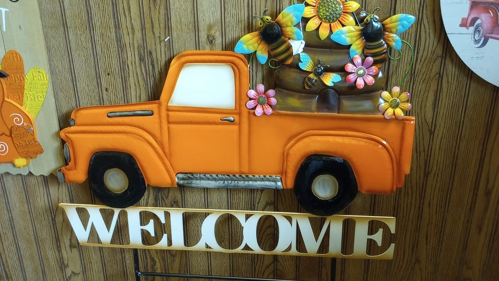 The current image has no alternative text. The file name is: craft-fair.jpg