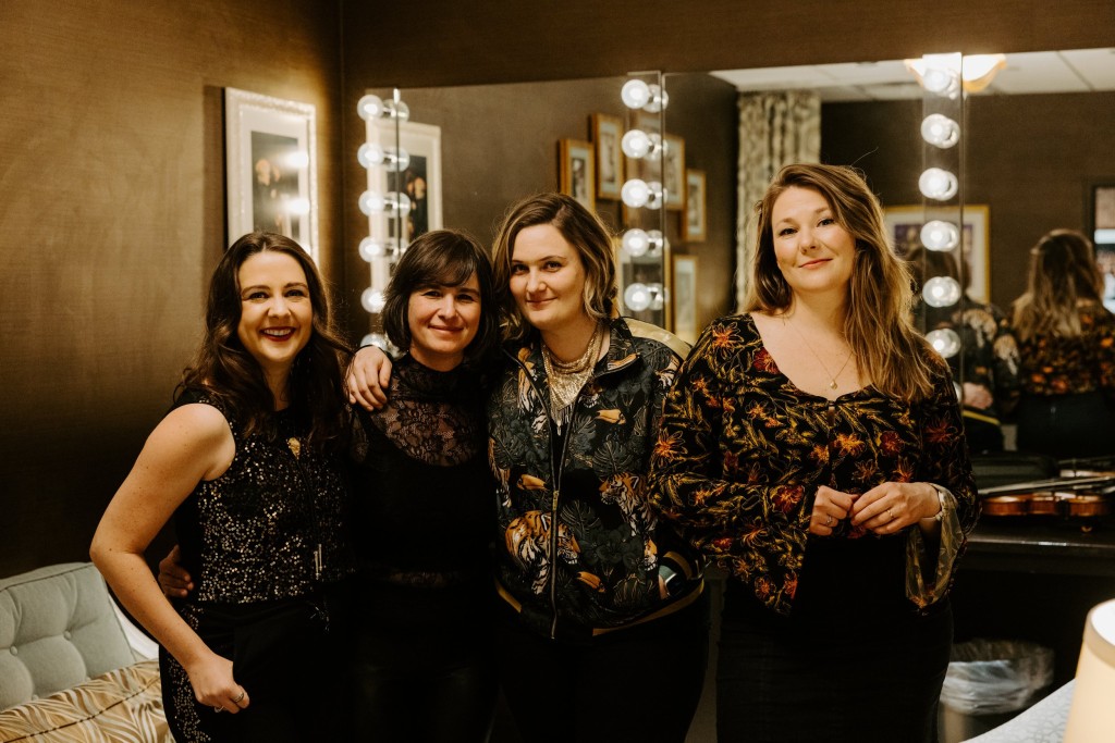 The current image has no alternative text. The file name is: DMBackstagePublicityxLauraSchneider.jpg