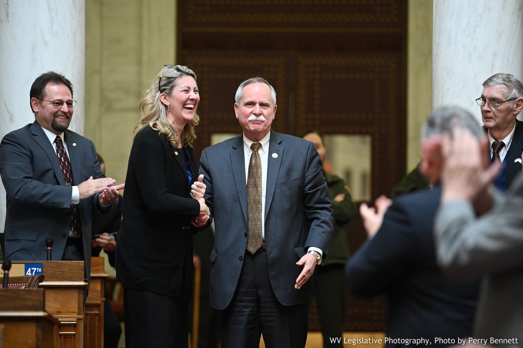 The current image has no alternative text. The file name is: 38D_6_8048735_440090248_6.jpg