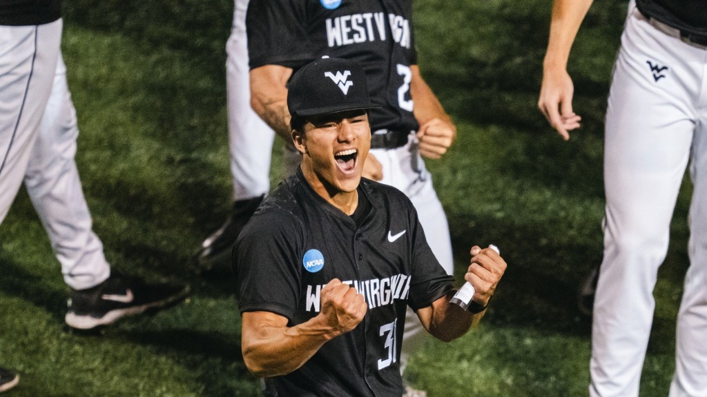 The current image has no alternative text. The file name is: wvu-coal-rush-win.jpg